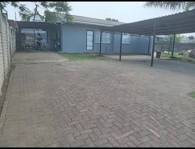 2 BEDROOM PROPERTY TO RENT IN MOUNTAIN RISE